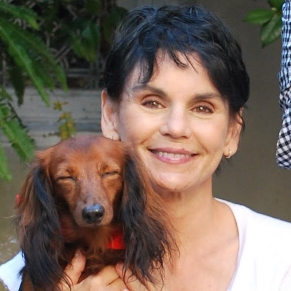 Meet your Posher, Eleanor